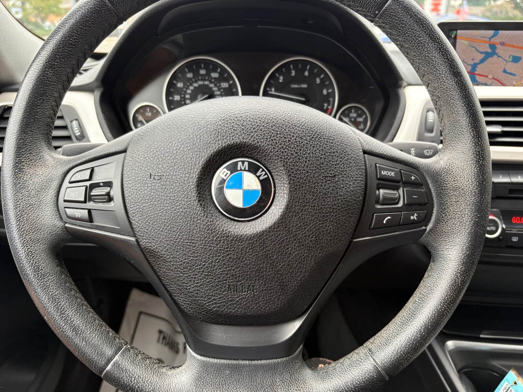 Photo 16 of this BMW 320