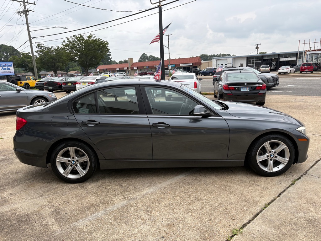 Photo 7 of this BMW 320