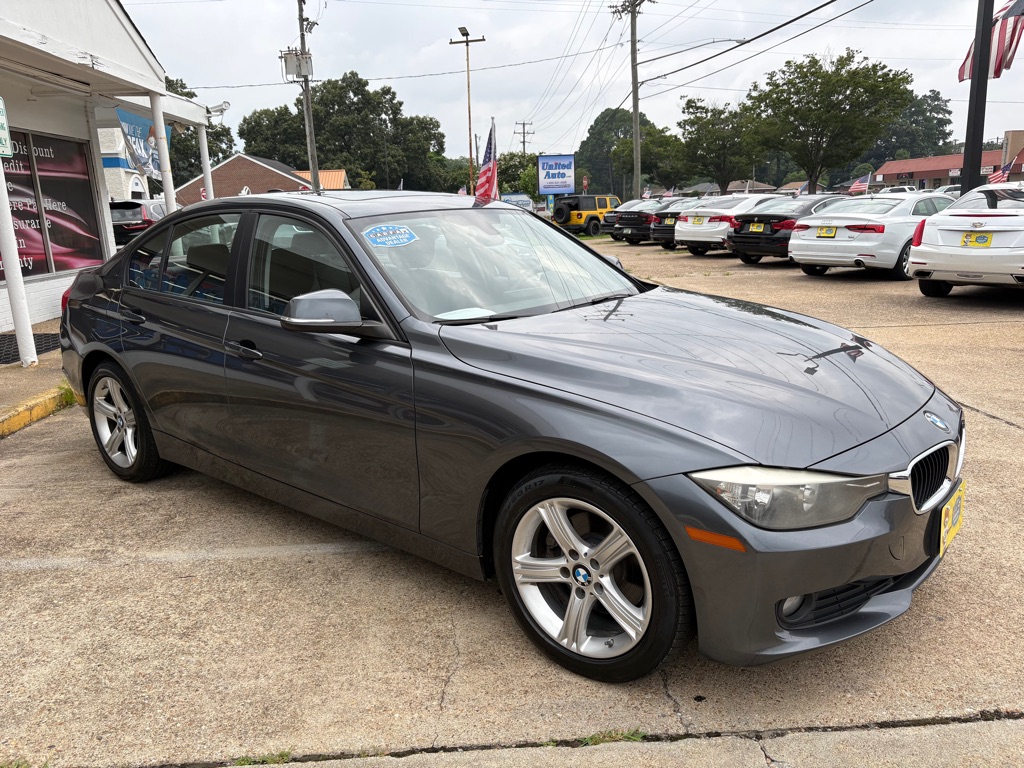 Photo 8 of this BMW 320