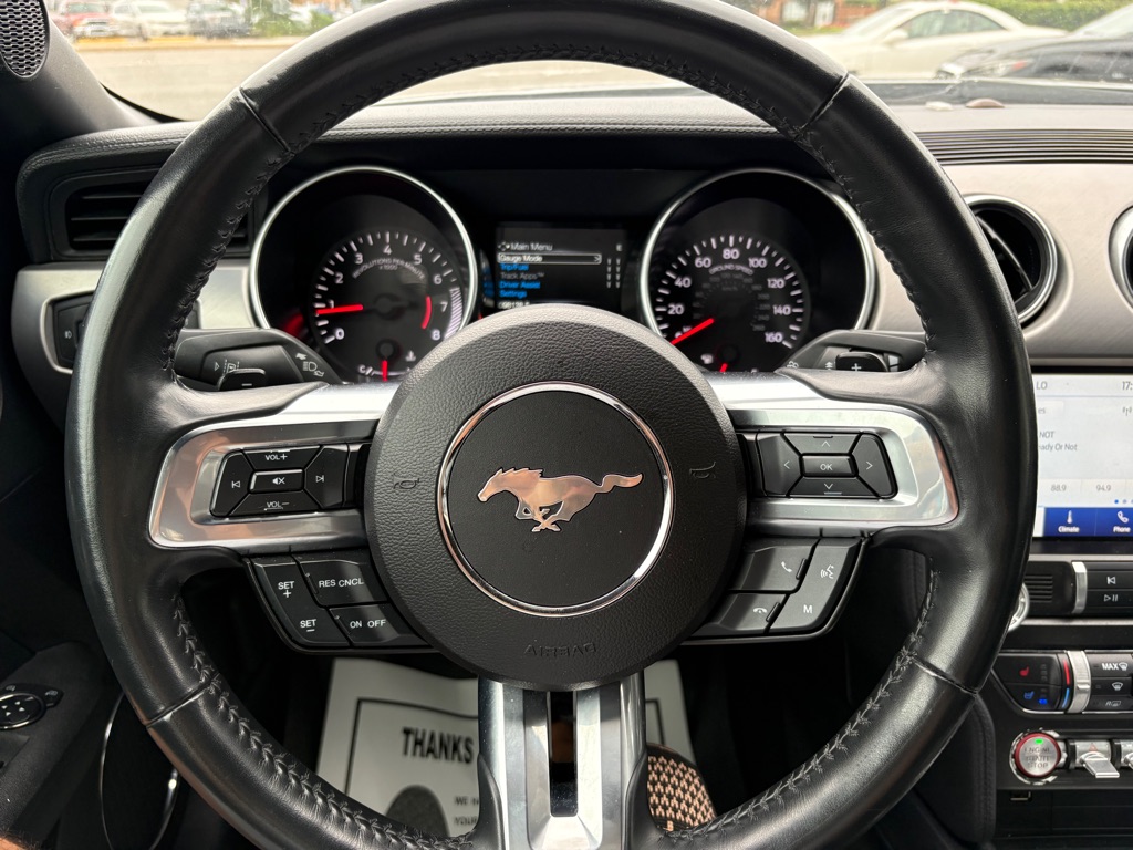 Photo 20 of this FORD MUSTANG