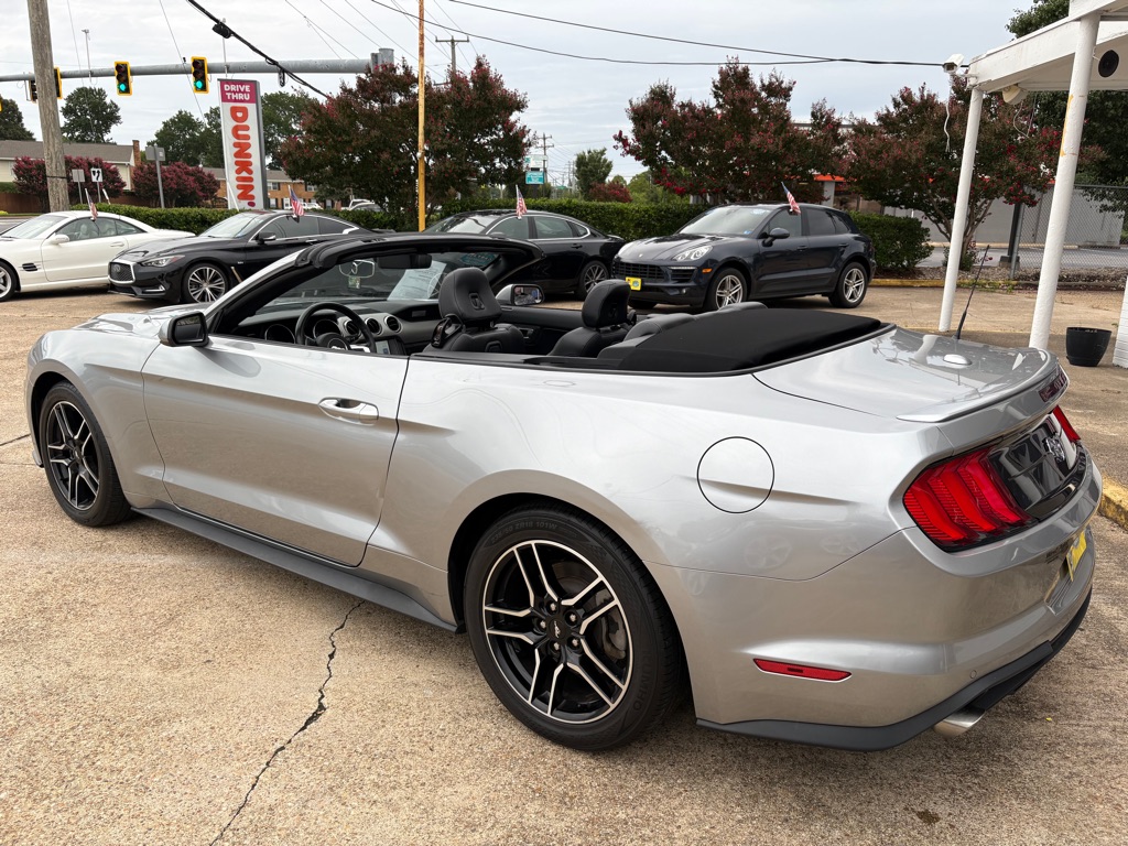 Photo 7 of this FORD MUSTANG
