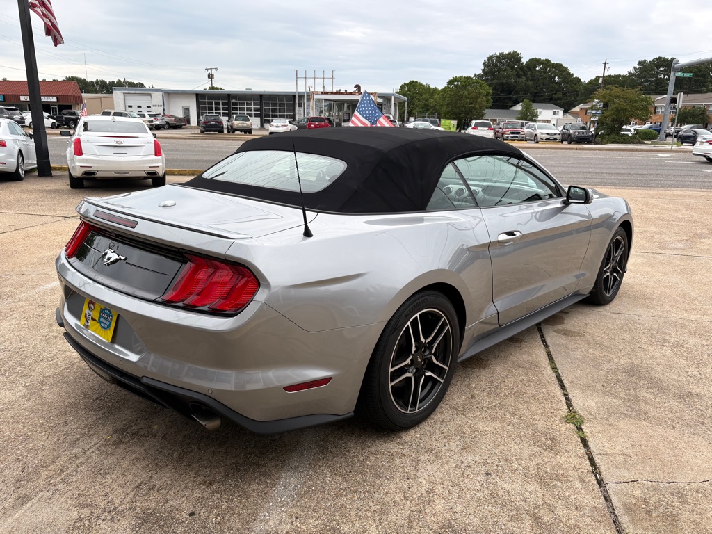 Photo 11 of this FORD MUSTANG