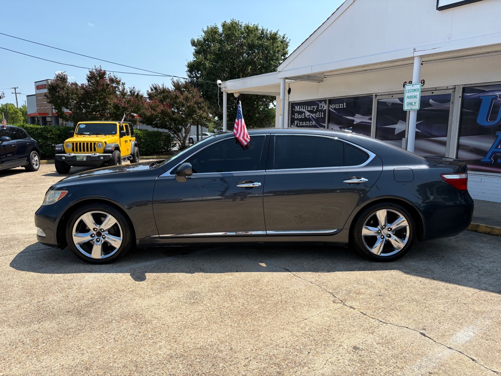 Photo 3 of this LEXUS LS