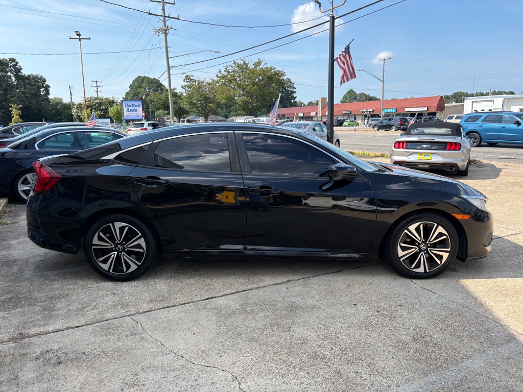 Photo 8 of this HONDA CIVIC