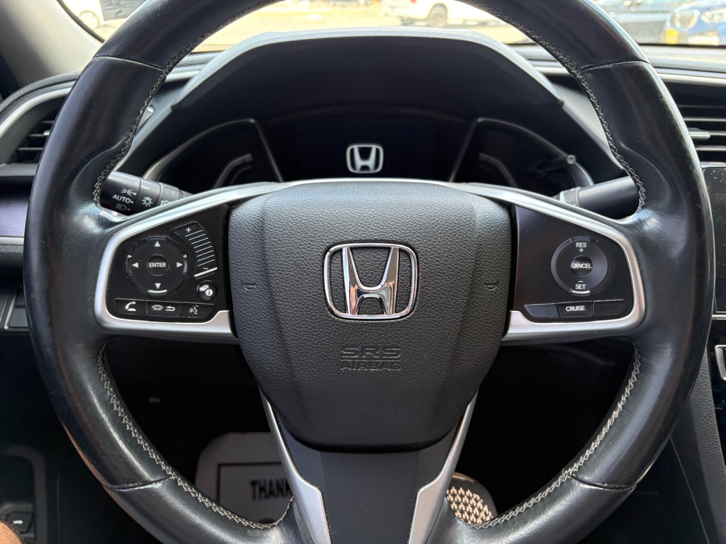 Photo 18 of this HONDA CIVIC