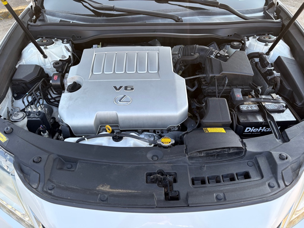 Photo 33 of this LEXUS ES