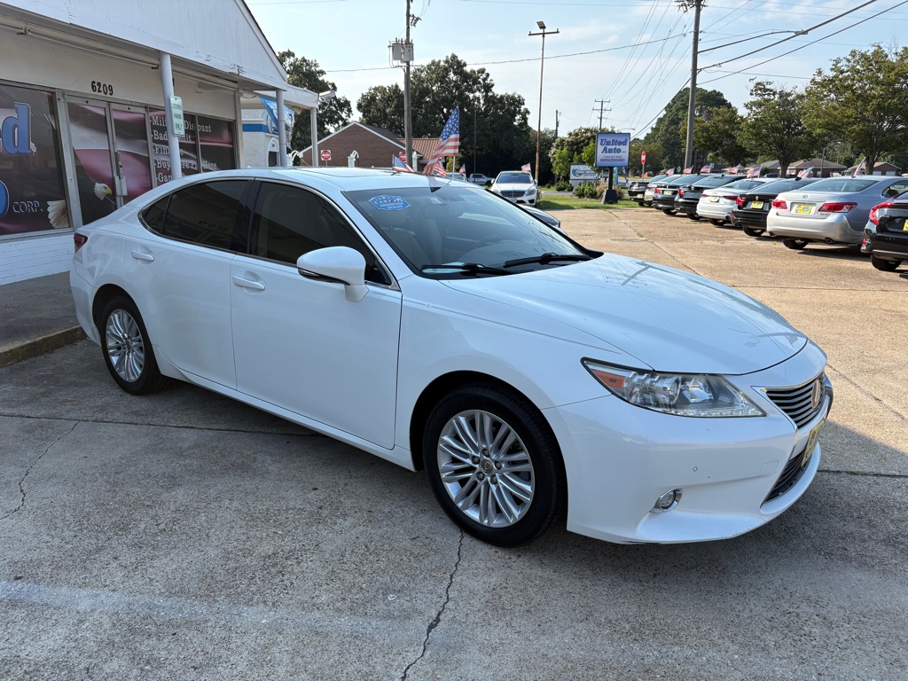Photo 8 of this LEXUS ES