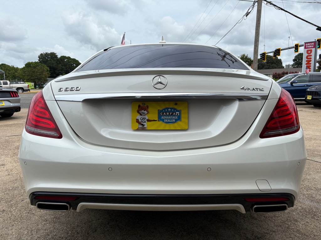Photo 5 of this MERCEDES-BENZ S-CLASS