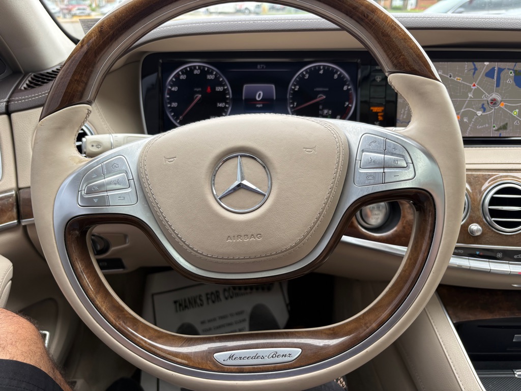 Photo 20 of this MERCEDES-BENZ S-CLASS