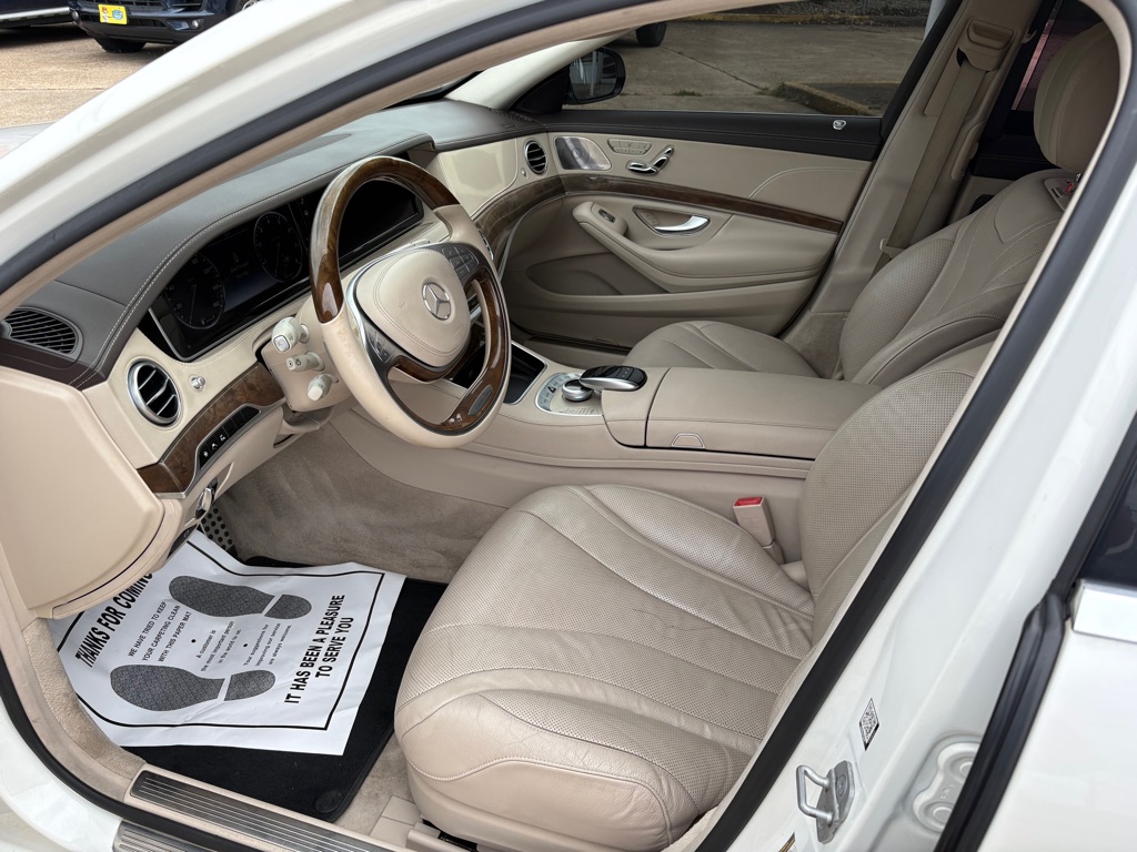 Photo 10 of this MERCEDES-BENZ S-CLASS