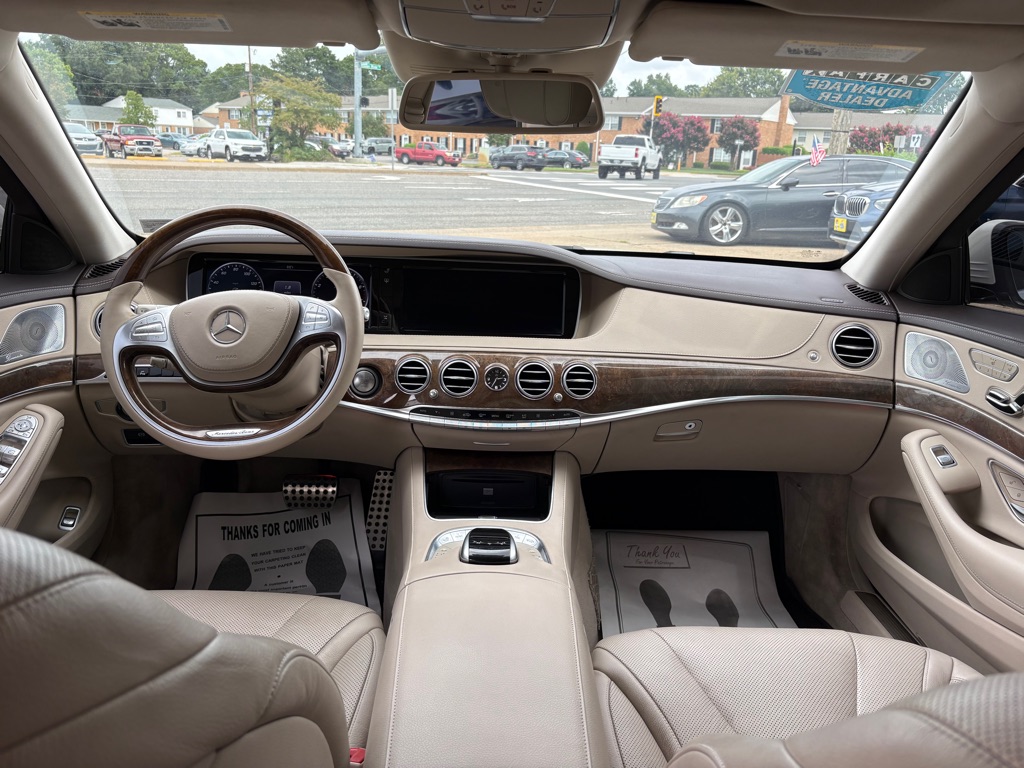 Photo 12 of this MERCEDES-BENZ S-CLASS