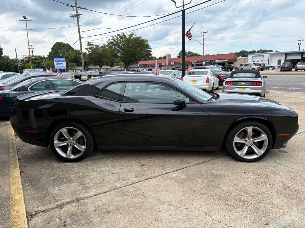 Photo 8 of this DODGE CHALLENGER