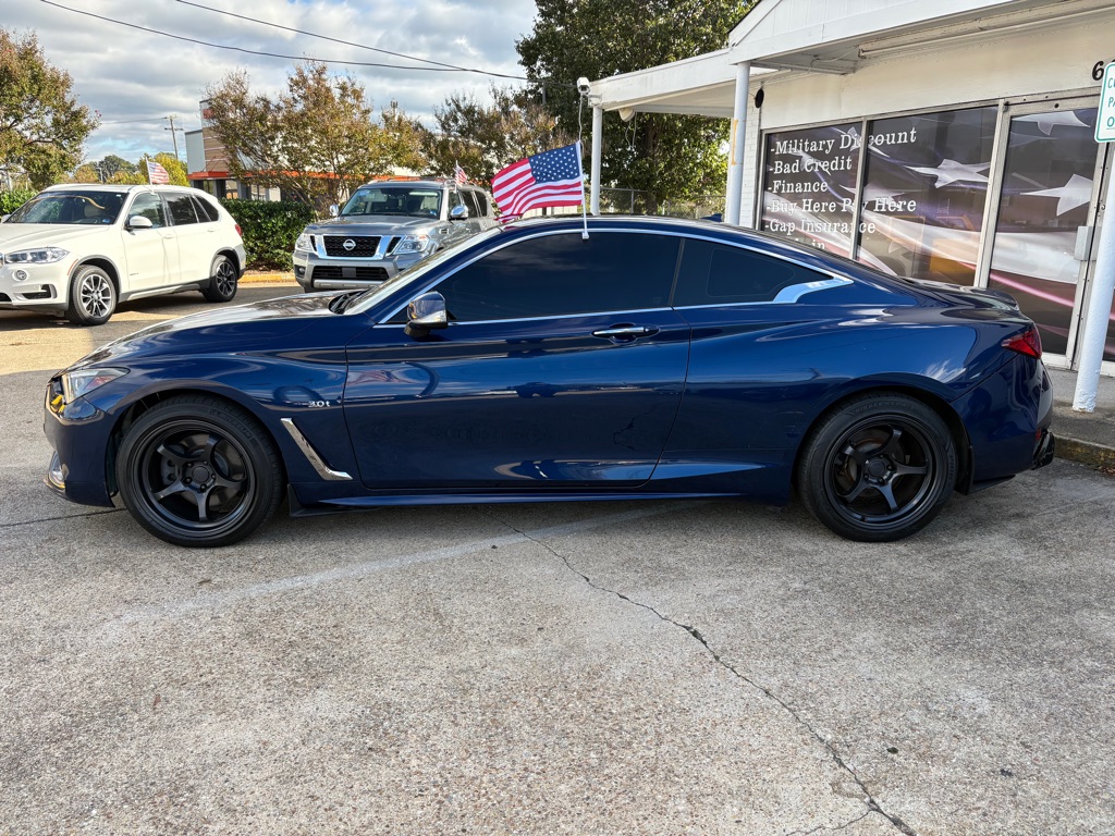 Photo 3 of this INFINITI Q60