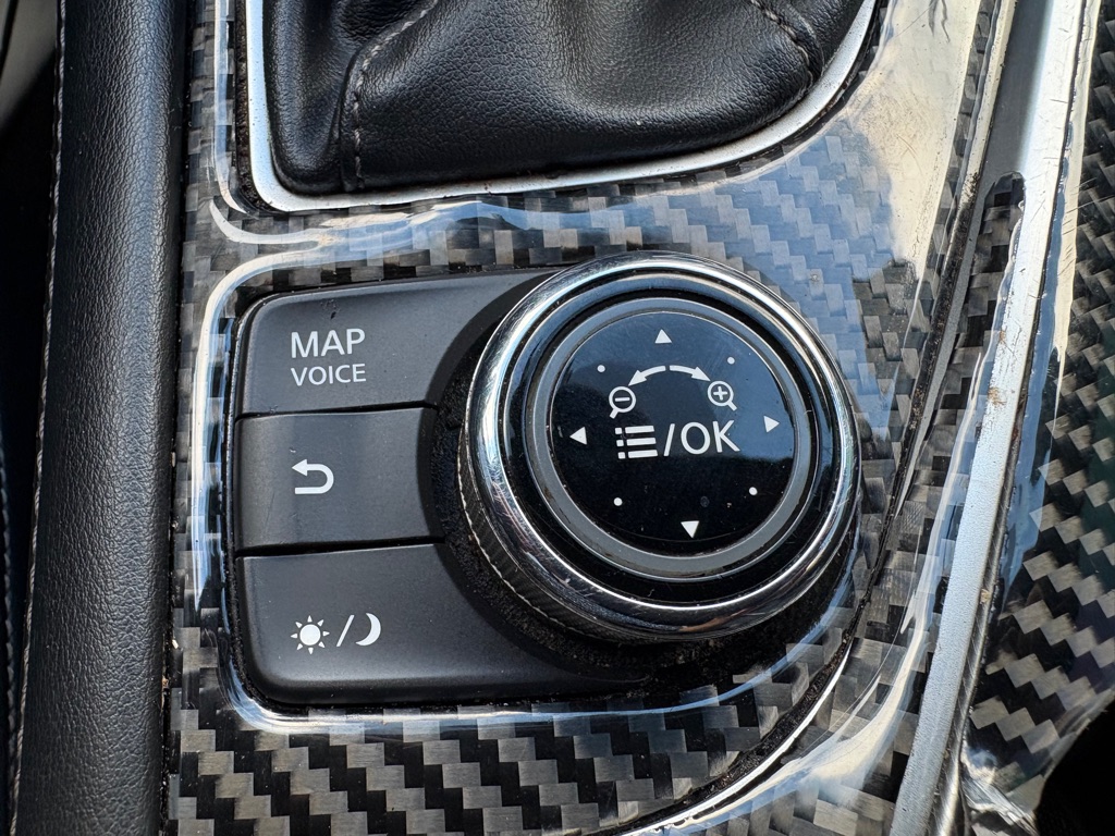 Photo 24 of this INFINITI Q60
