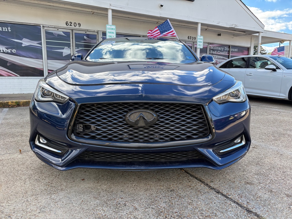 Photo 2 of this INFINITI Q60