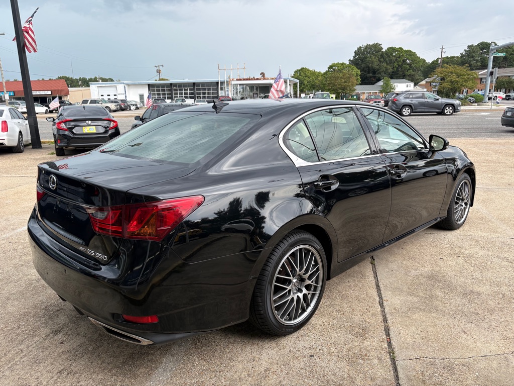 Photo 7 of this LEXUS GS