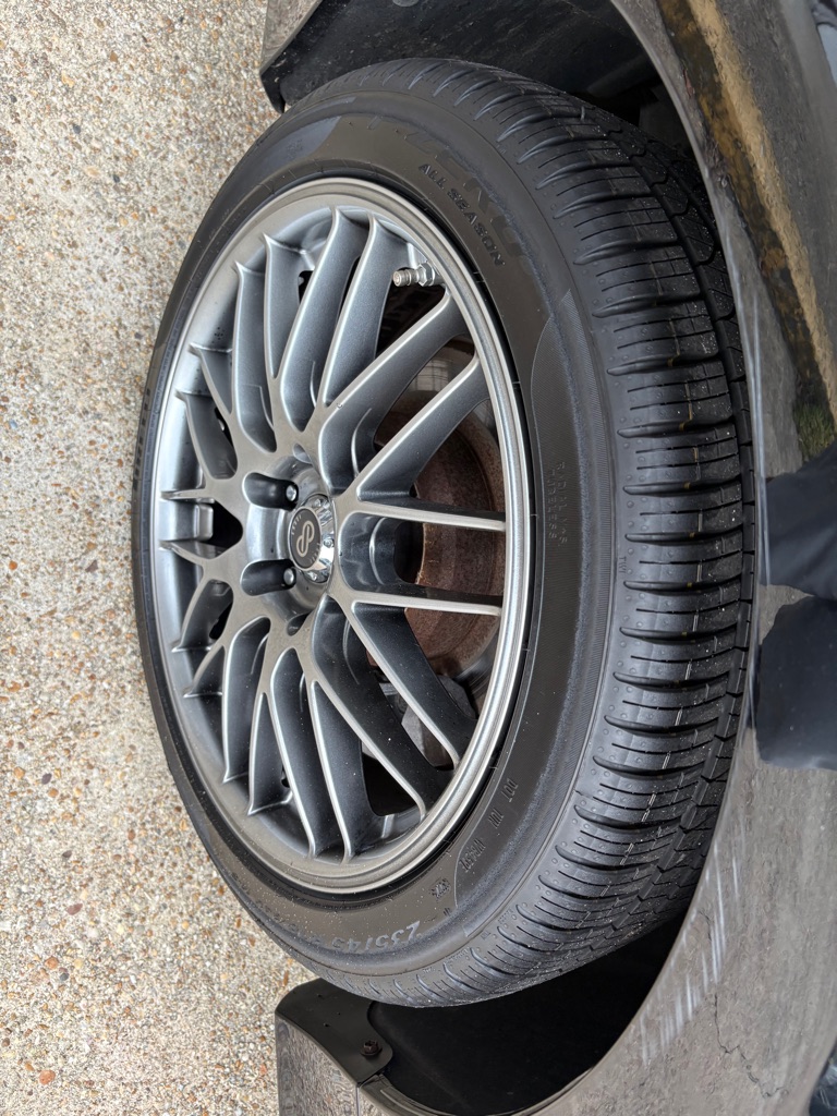 Photo 33 of this LEXUS GS