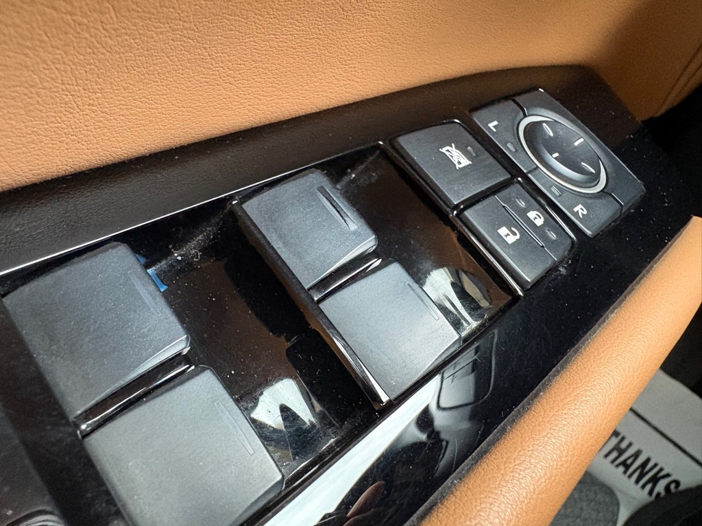 Photo 22 of this LEXUS GS