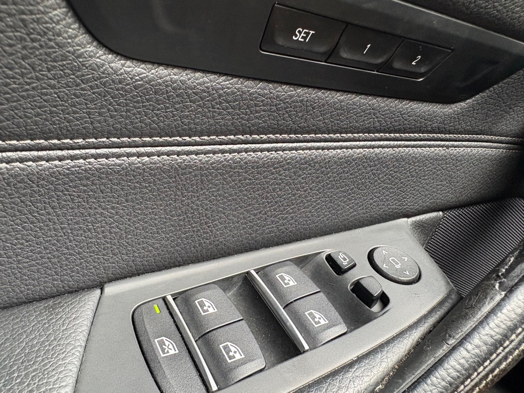 Photo 22 of this BMW 530