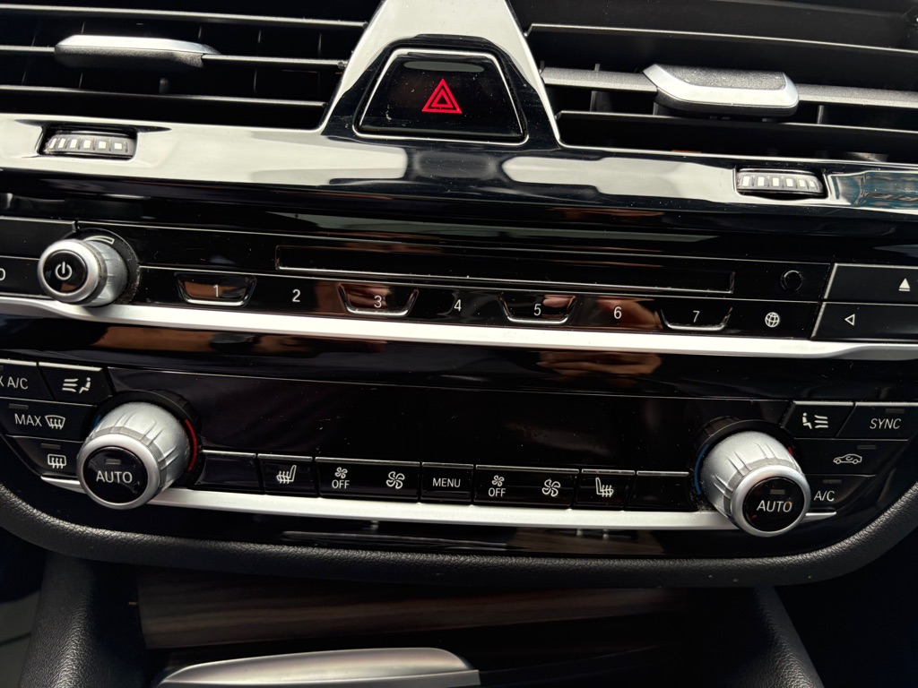Photo 24 of this BMW 530