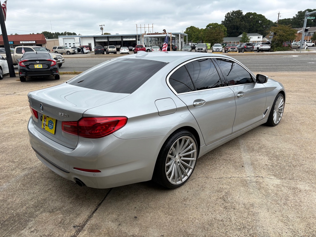 Photo 7 of this BMW 530