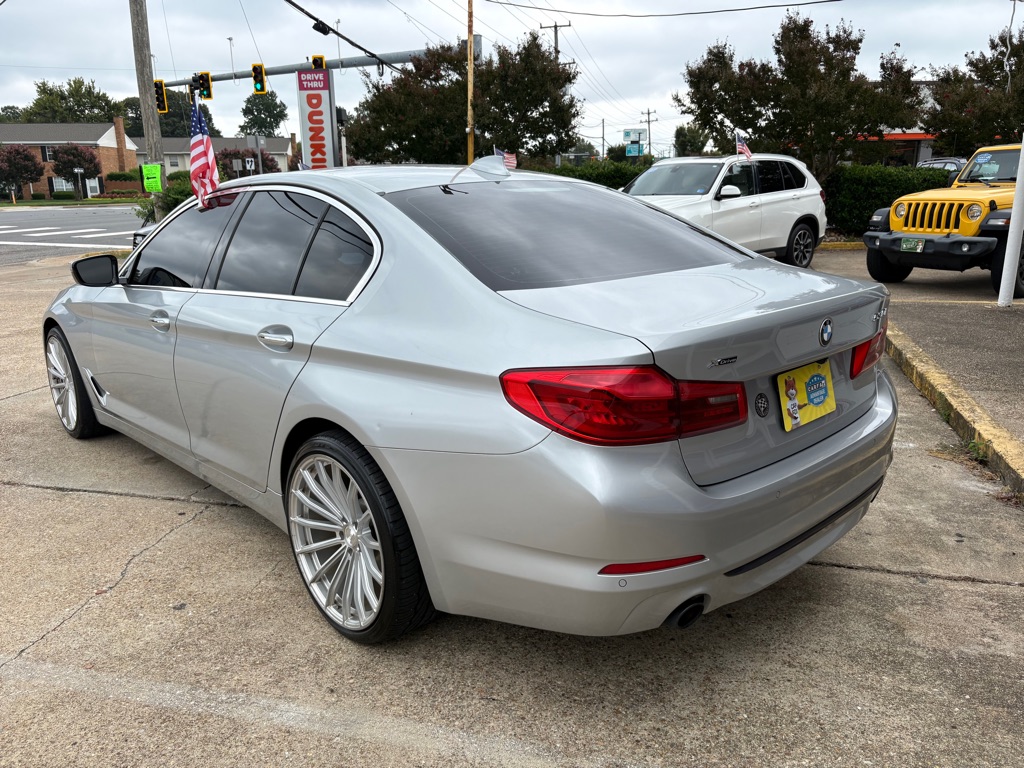 Photo 4 of this BMW 530