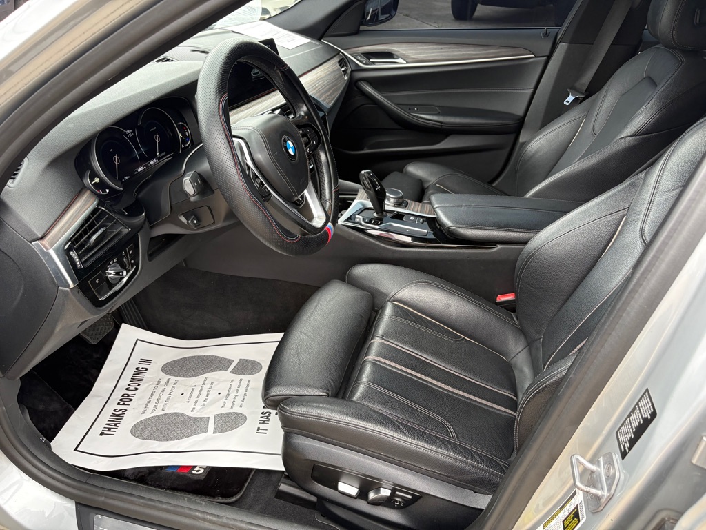 Photo 10 of this BMW 530