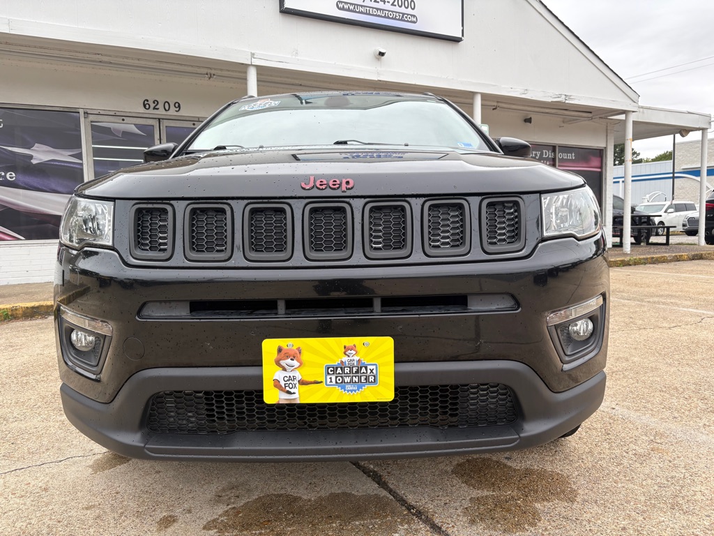 Photo 2 of this JEEP COMPASS