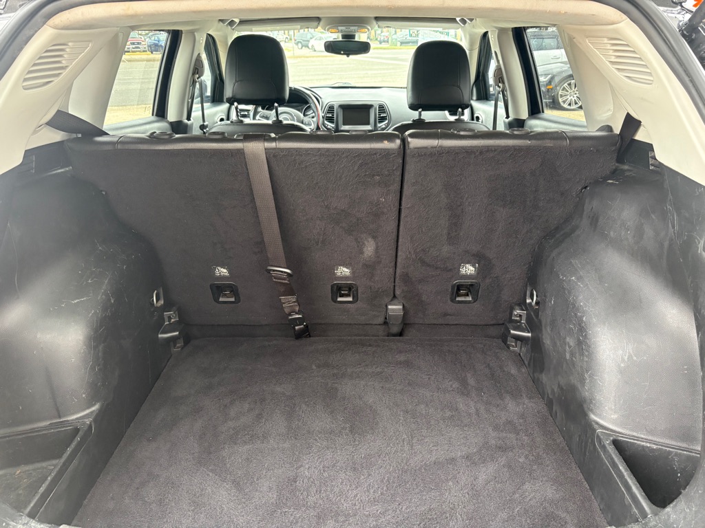 Photo 6 of this JEEP COMPASS