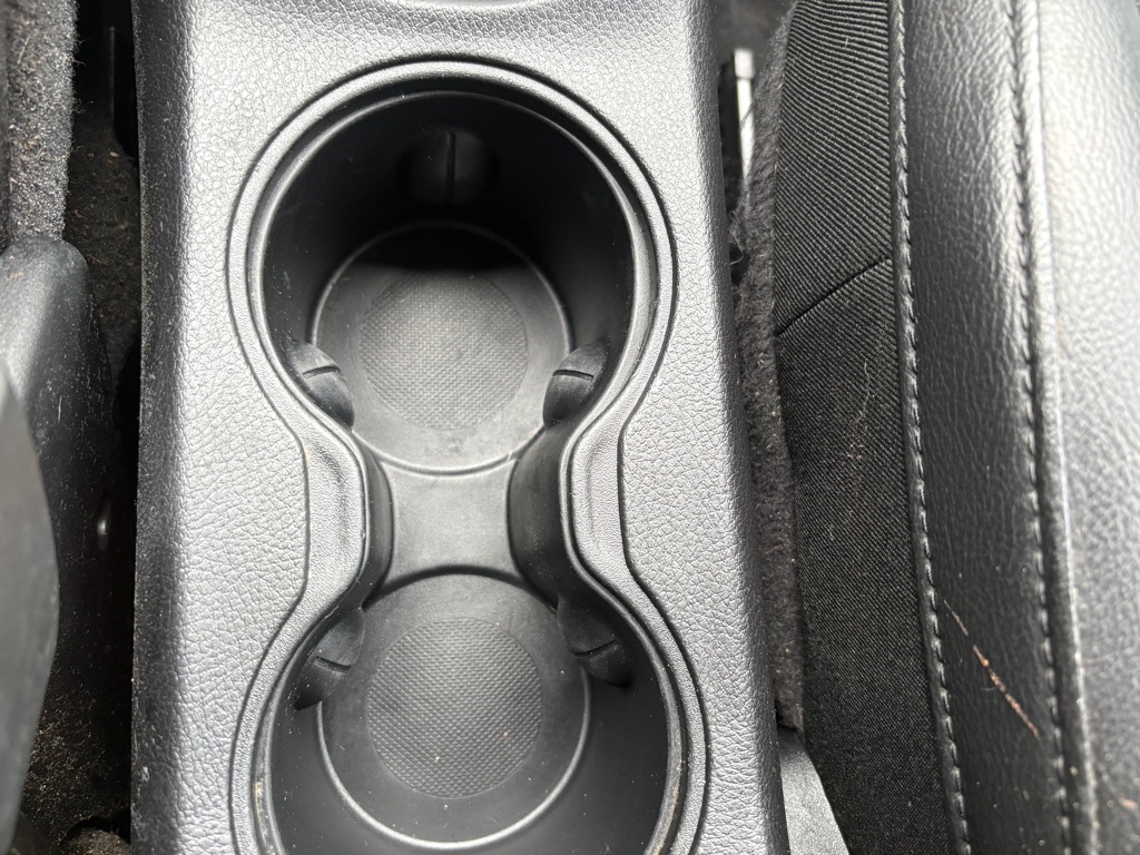 Photo 25 of this JEEP COMPASS