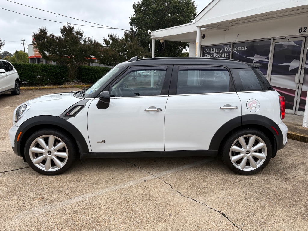 Photo 3 of this MINI COOPER