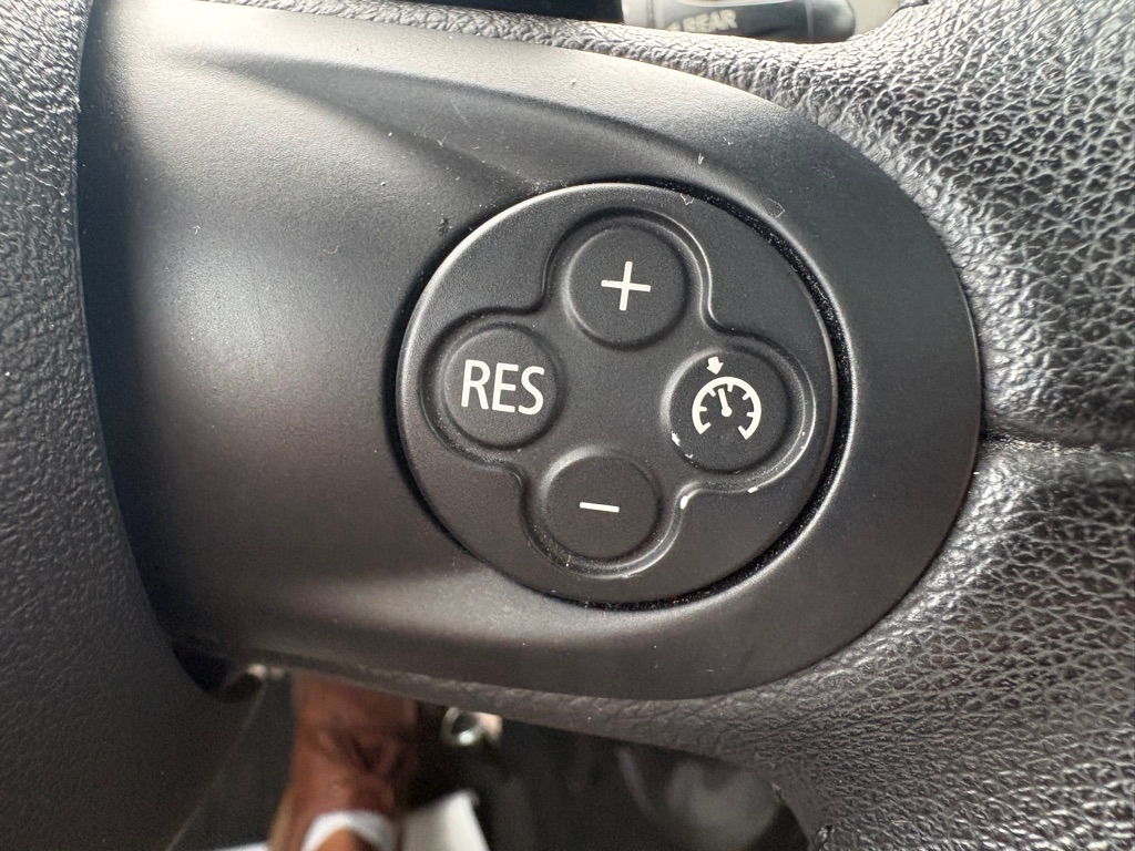 Photo 19 of this MINI COOPER