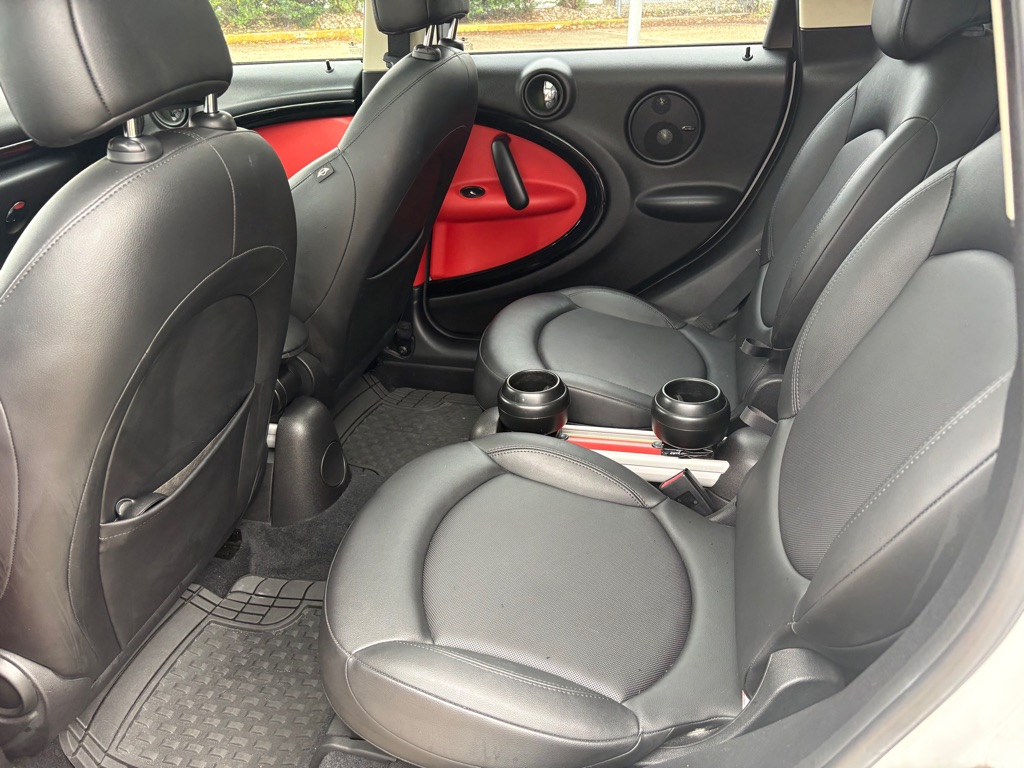 Photo 11 of this MINI COOPER