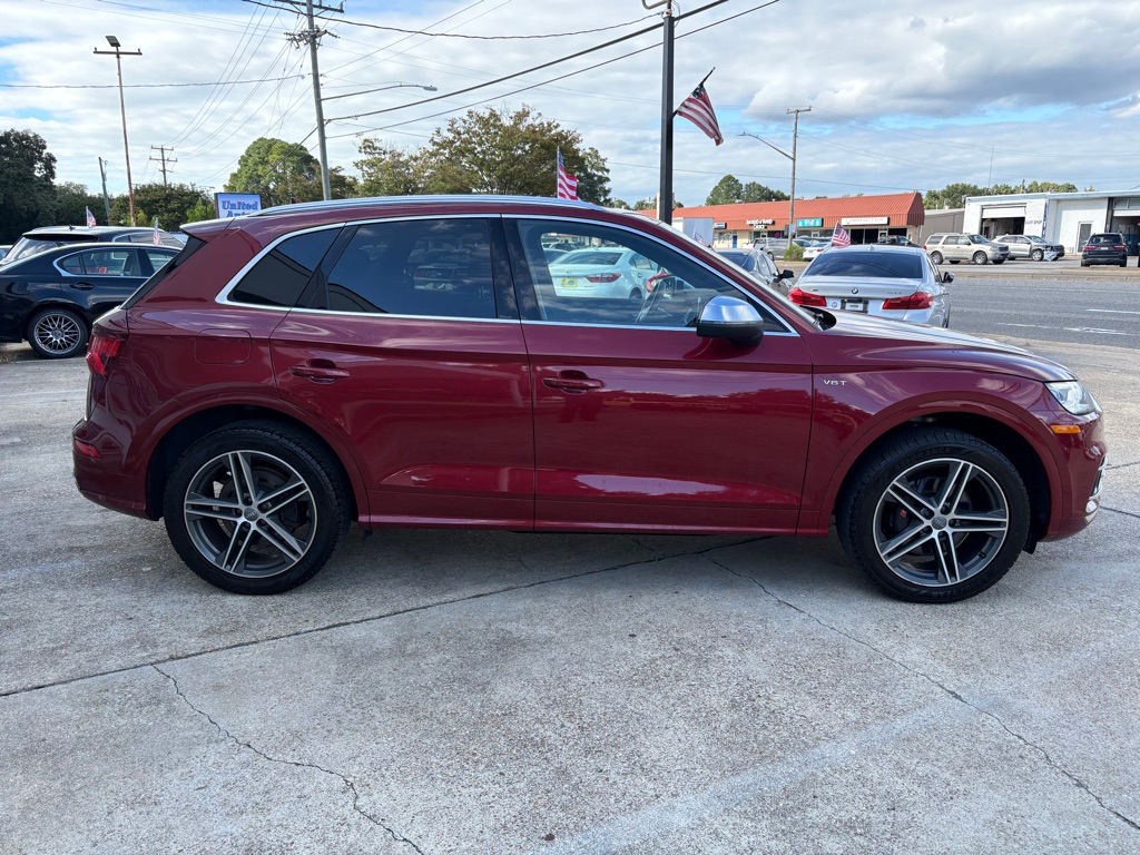 Photo 8 of this AUDI SQ5