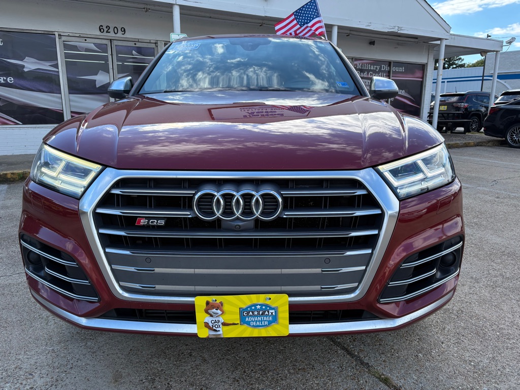 Photo 2 of this AUDI SQ5