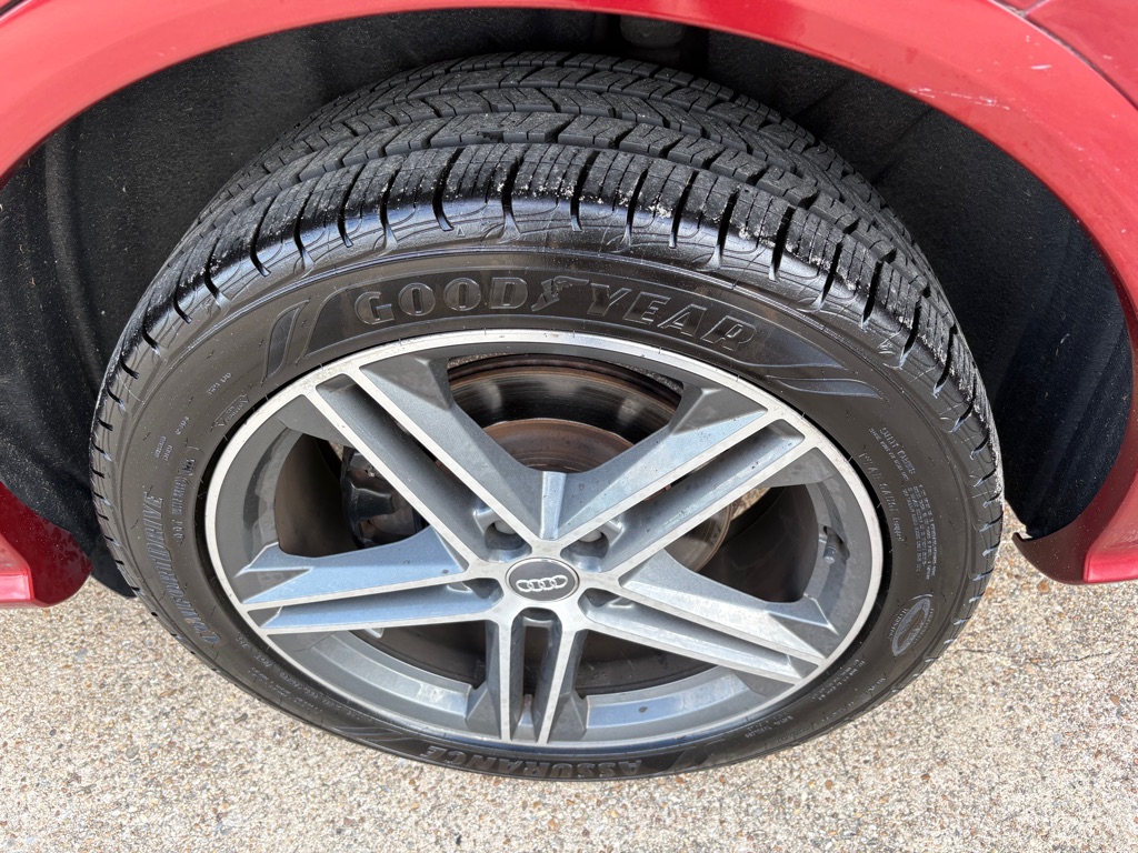 Photo 31 of this AUDI SQ5