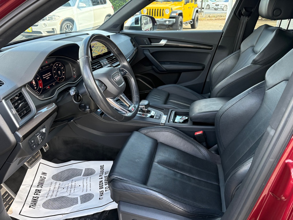 Photo 10 of this AUDI SQ5