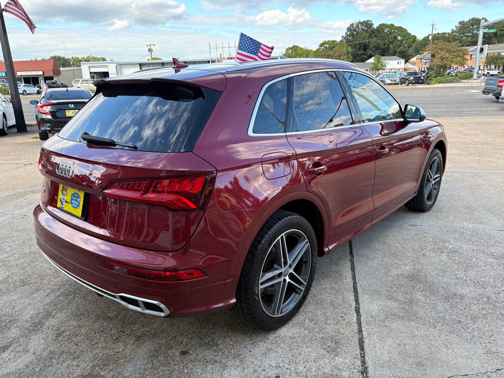 Photo 7 of this AUDI SQ5