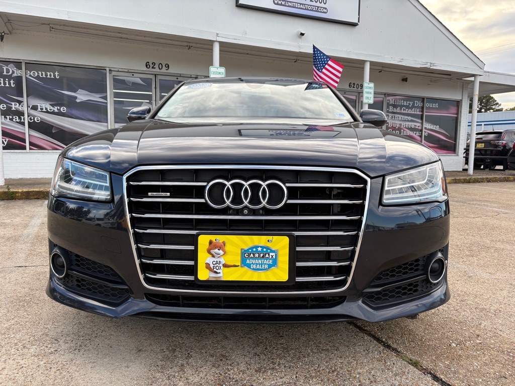 Photo 2 of this AUDI A8