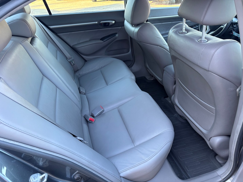 Photo 13 of this HONDA CIVIC