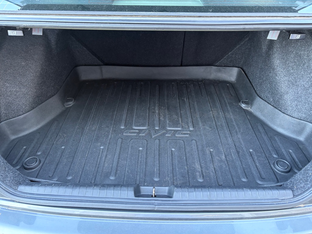 Photo 6 of this HONDA CIVIC