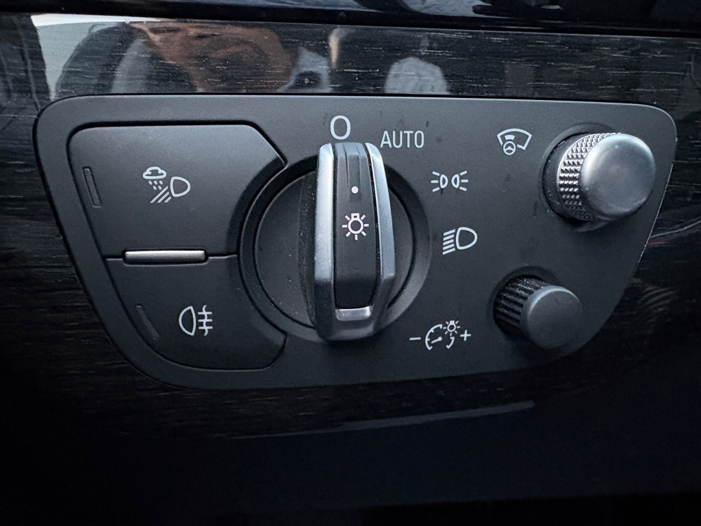Photo 21 of this AUDI Q7