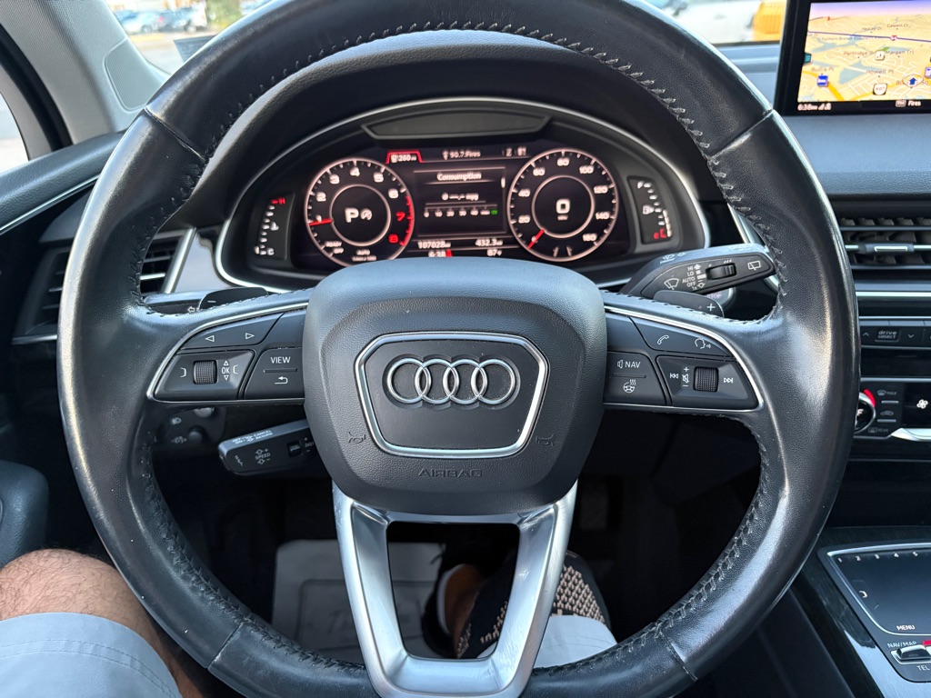 Photo 18 of this AUDI Q7