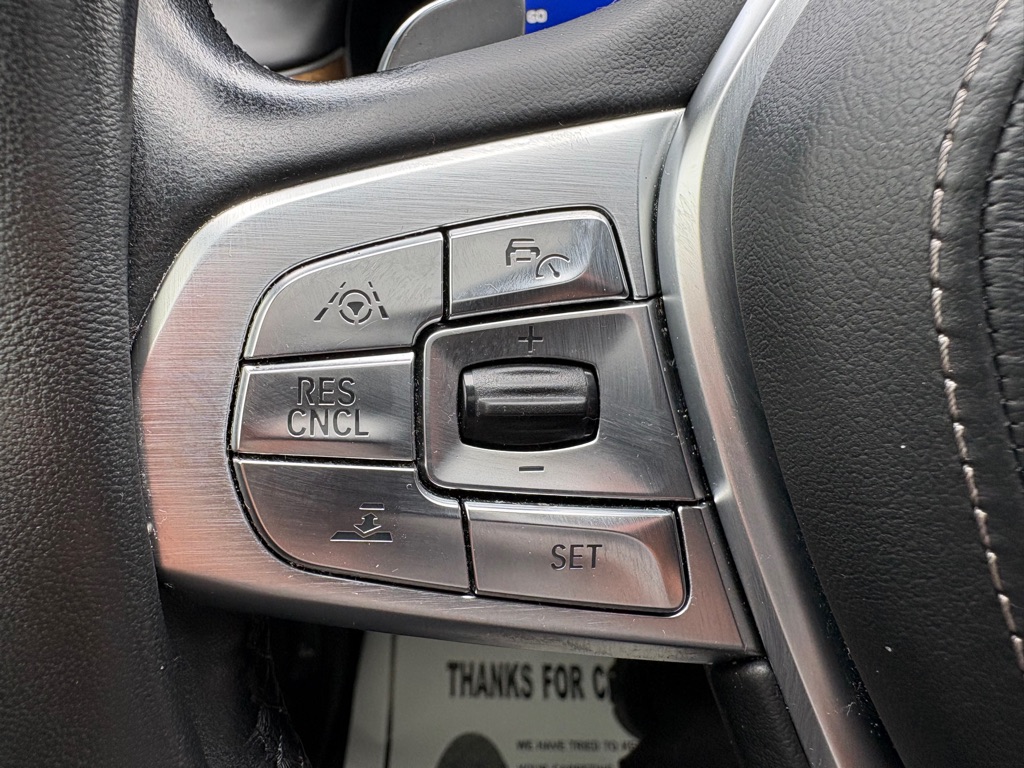 Photo 20 of this BMW 750