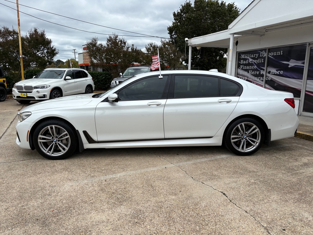 Photo 3 of this BMW 750