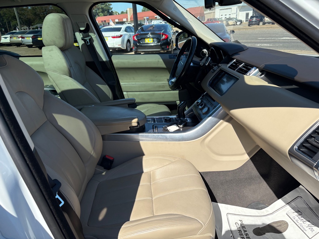 Photo 13 of this LAND ROVER RANGE ROVER SPO
