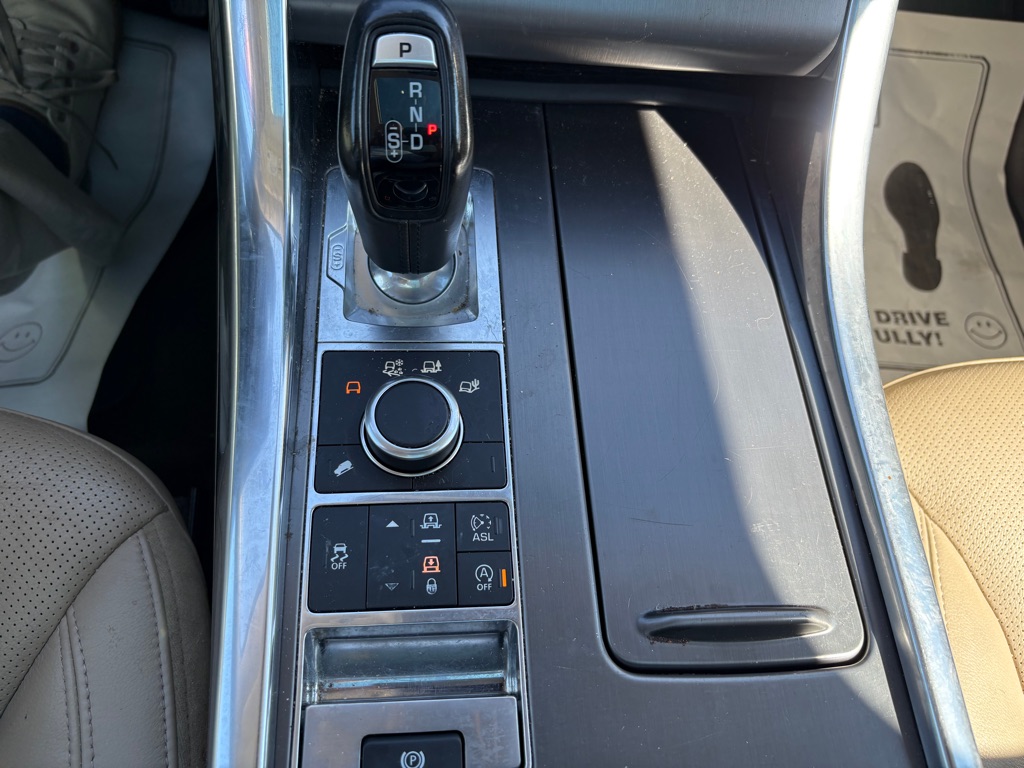 Photo 24 of this LAND ROVER RANGE ROVER SPO