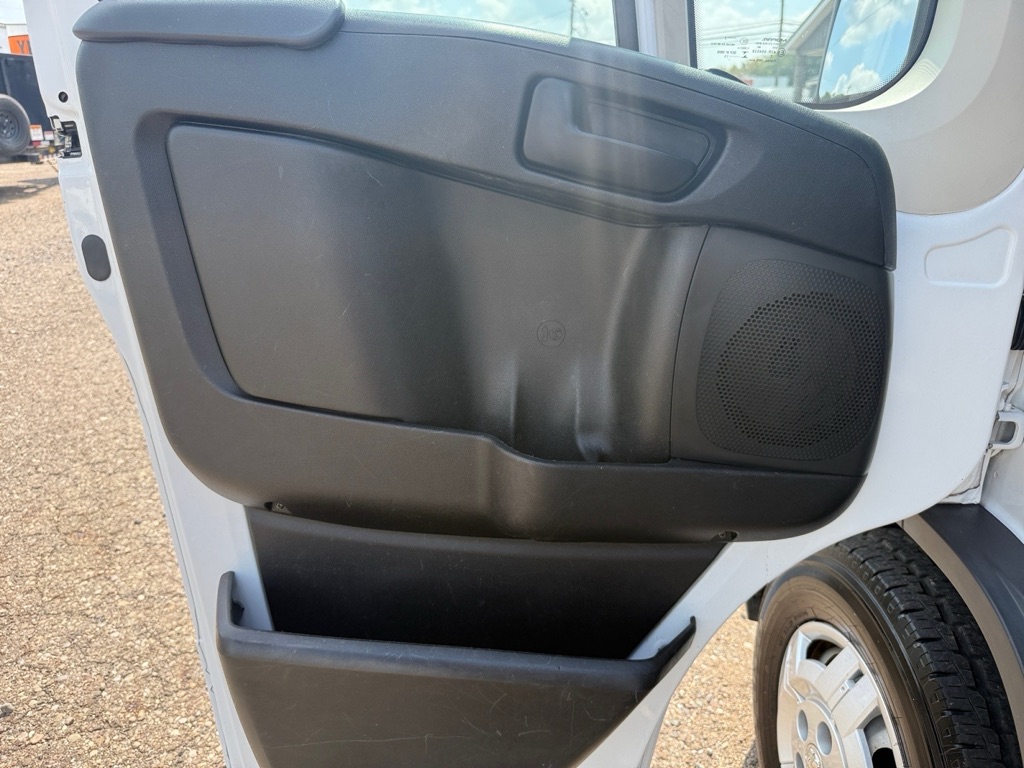Photo 21 of this RAM PROMASTER 1500