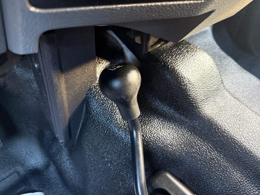 Photo 17 of this FORD F550