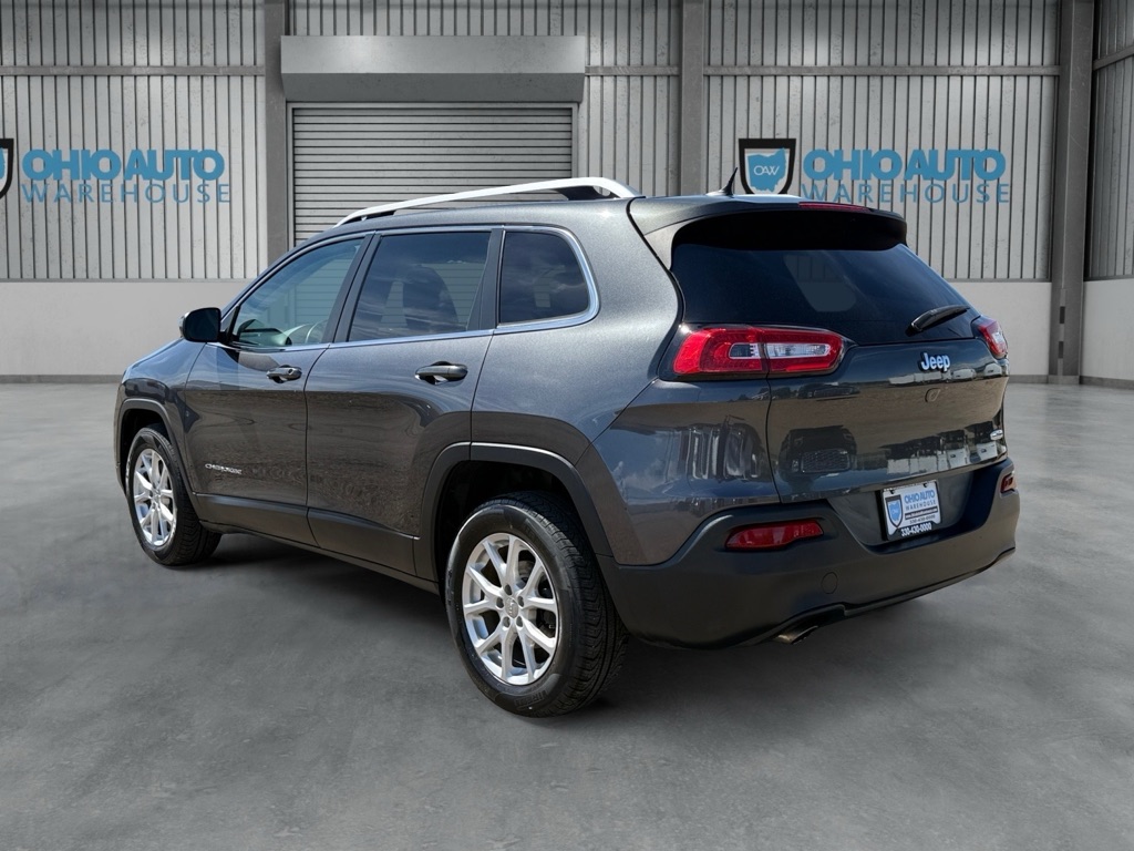 Photo 6 of this JEEP CHEROKEE